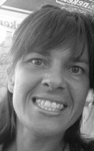 laura luisi ok Sul filo della creatività. Esposizione di arazzi e di abiti - Laura Luisi