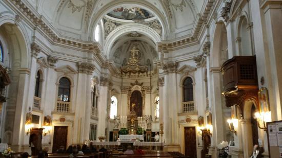 La chiesa di Santa Croce e la Scoletta del Redentore – Visita Guidata